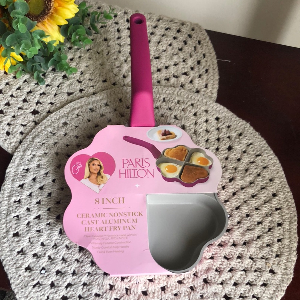 Paris Hilton Hot Tropical Pink Heart-Shaped Fry Pan